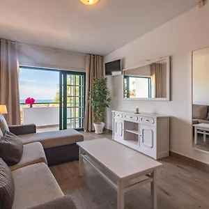 aparthotel-neptuno.in-canary-islands.com/