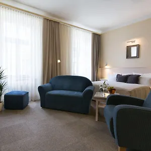 Otel Unitas ****